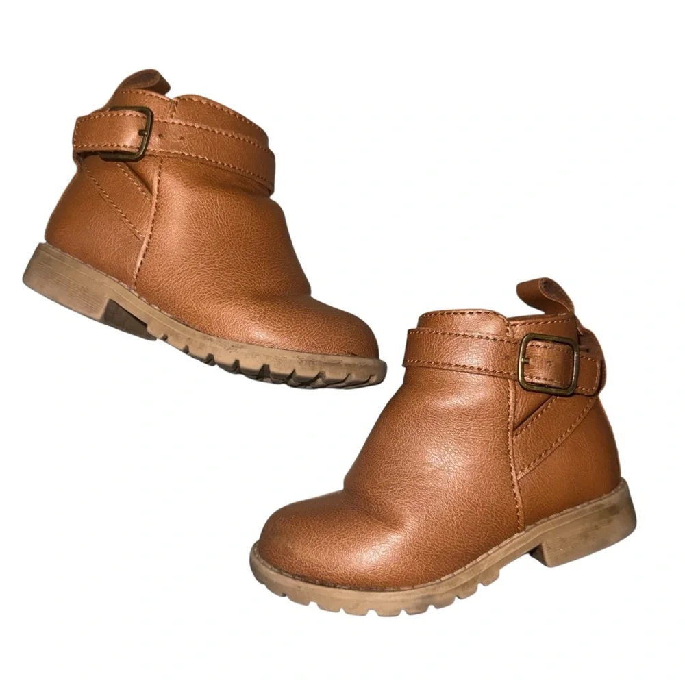 🎀3/$23🎀 Toddler Tan Buckle Booties